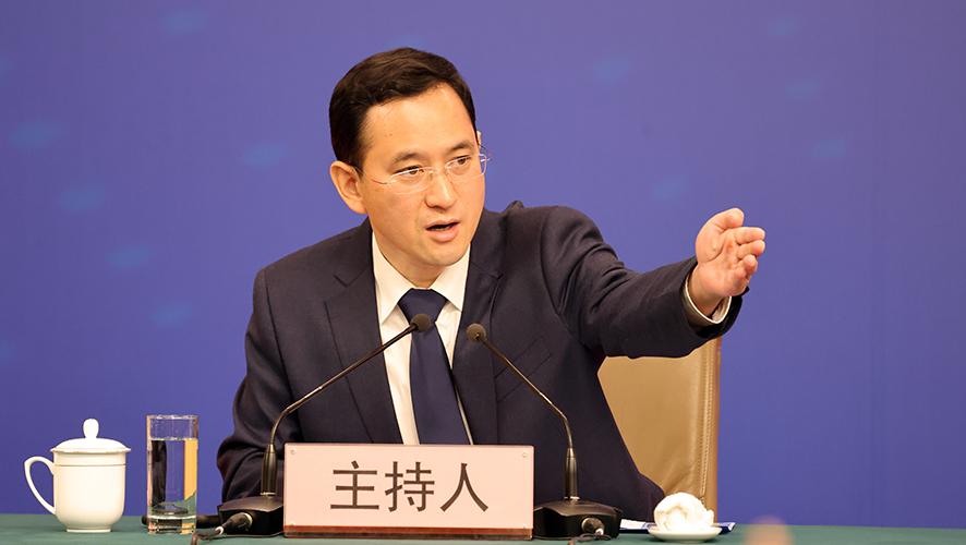 外交主题记者会主持人