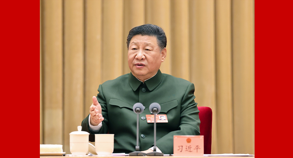 习近平出席解放军和武警部队代表团全体会议