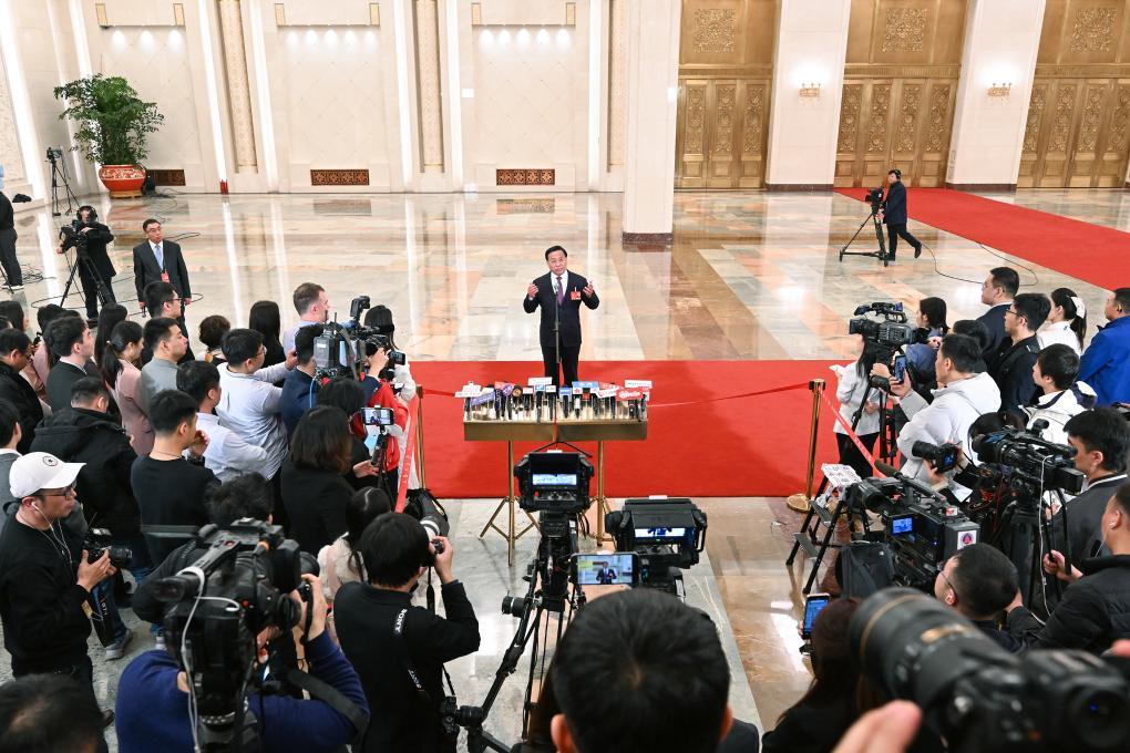 农业农村部部长韩俊接受媒体采访